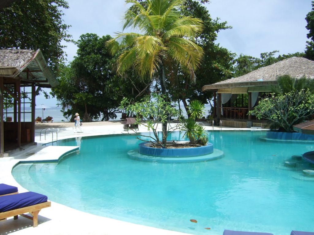 Siladen Resort's swimming pool