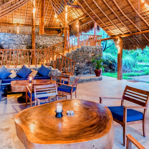 Bar and reception area, Gal Oya Lodge